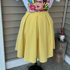 Yellow HTF 🦄 Madison Lularoe skirt Small S yellow white waffles has pockets